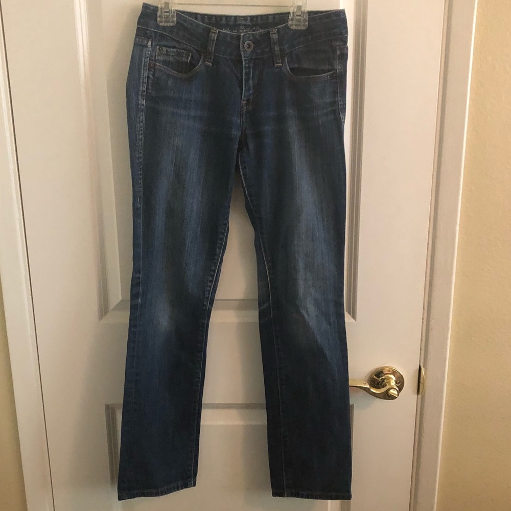 Levi’s 552 Mid Rise Straight